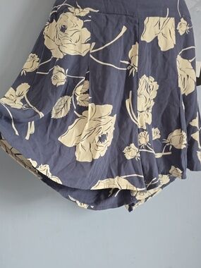AMUSE Society Viscose Shorts